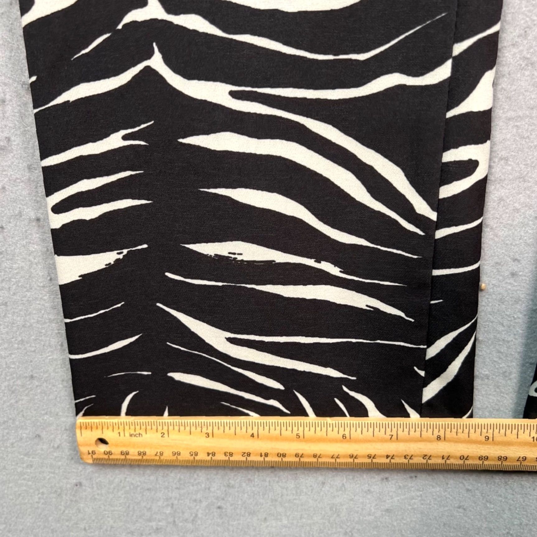 Zara Zara Womens Large Zebra Print Black & White Straight Leg Pants Size 36" / US 14 / IT 50 - 7 Thumbnail