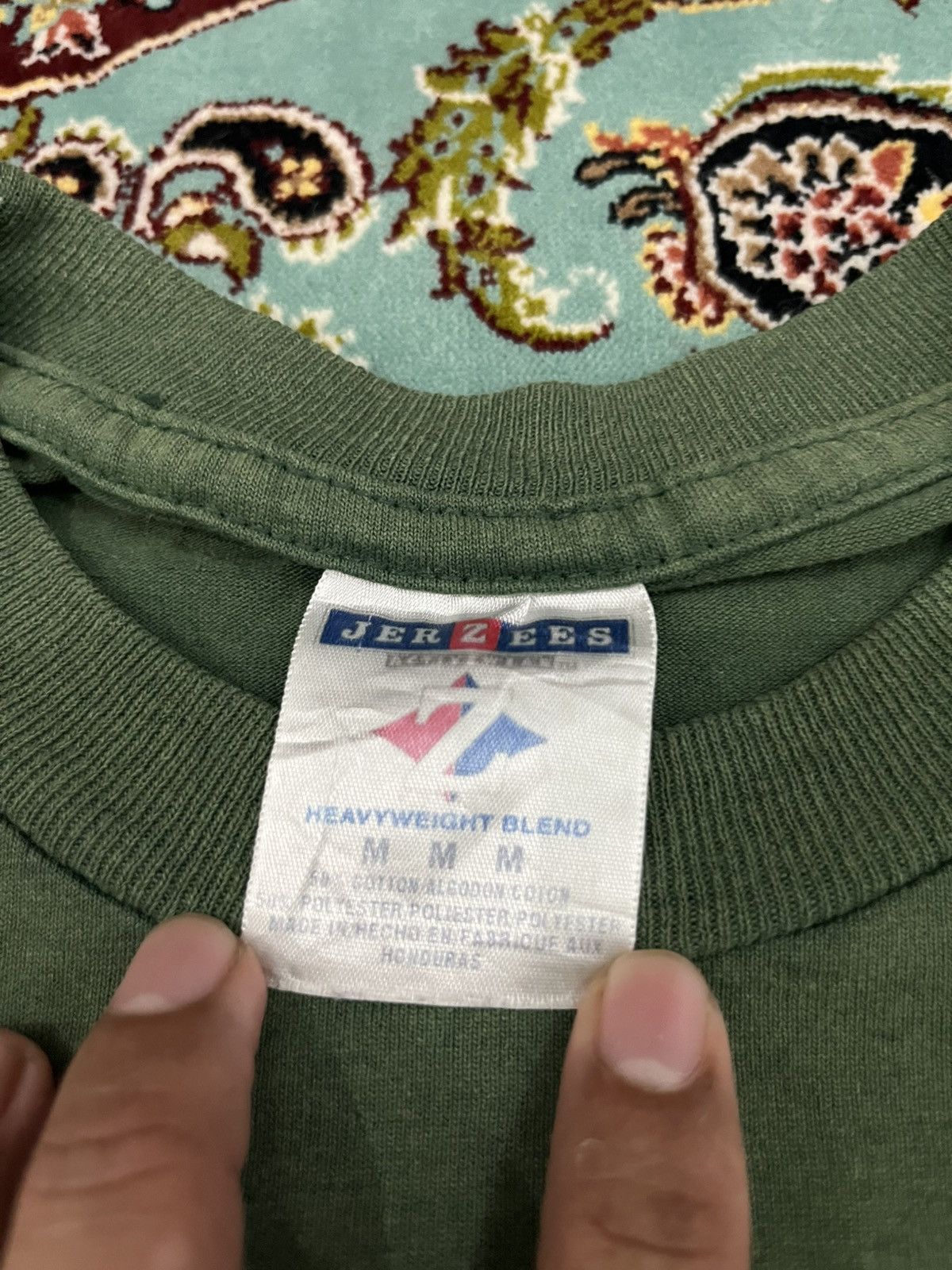 Cartoon Network Vtg Millenium Y2K Bug Safari 2002 perfectly faded tee Size US M / EU 48-50 / 2 - 5 Thumbnail