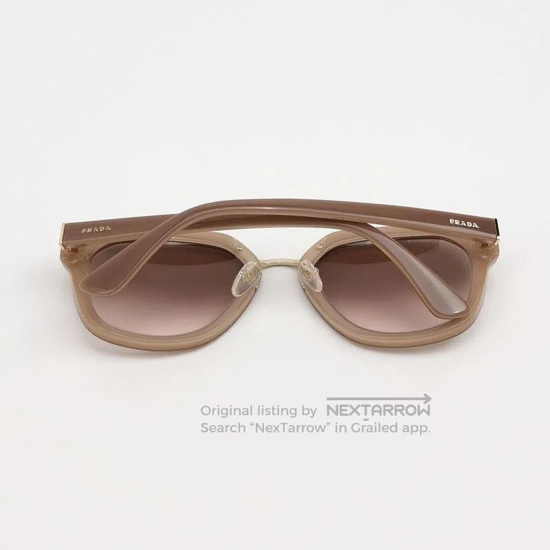 Prada Prada Logo Frame Sunglasses in Brown. Size ONE SIZE - 3 Thumbnail