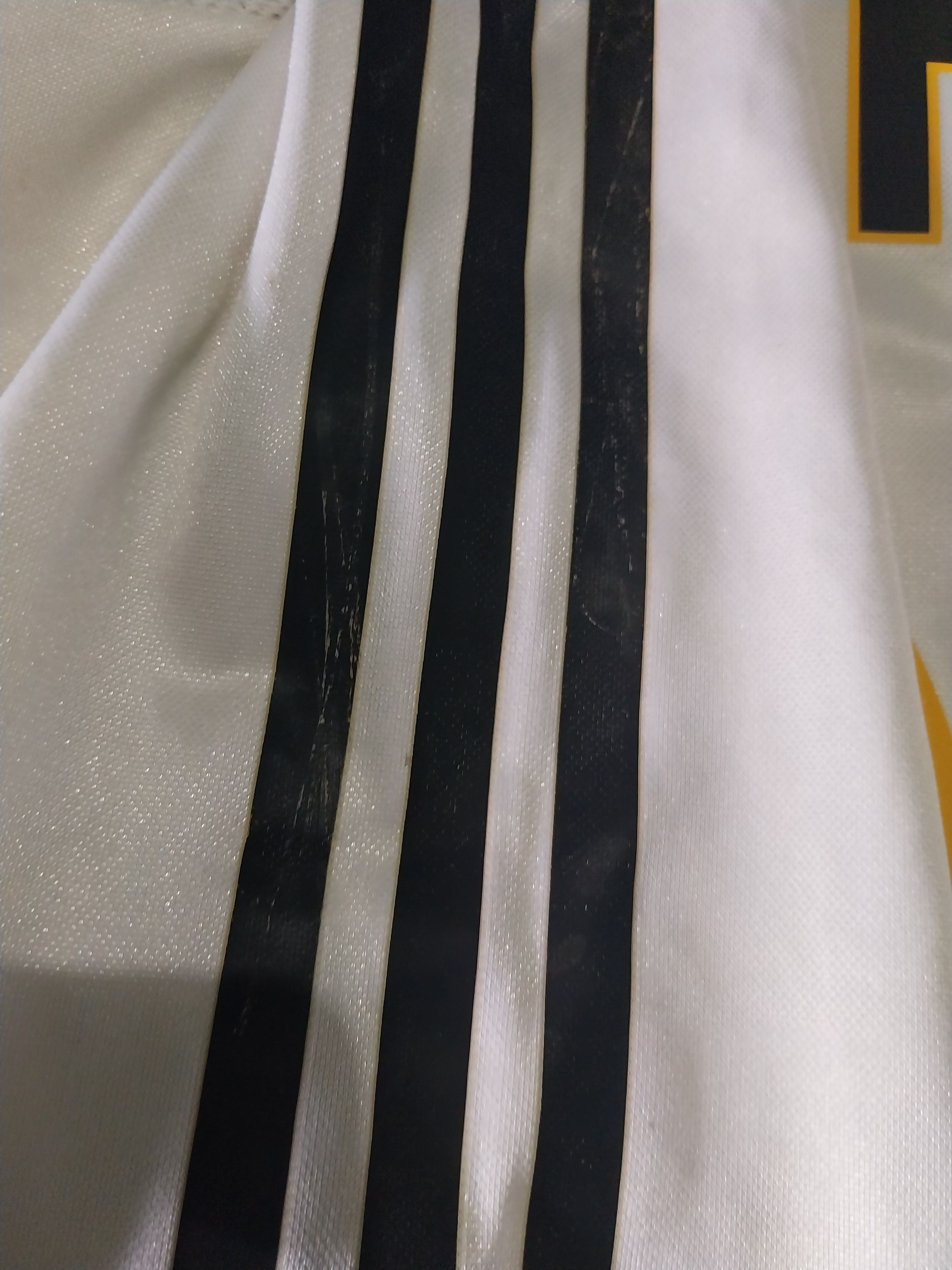 Adidas Real madrid home 2004/2005 david beckham jersey football Size US L / EU 52-54 / 3 - 12 Thumbnail