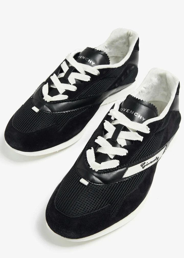 Givenchy o1lv12m1025 Show Low Top Runners in Black Size US 11 / EU 44 - 3 Thumbnail