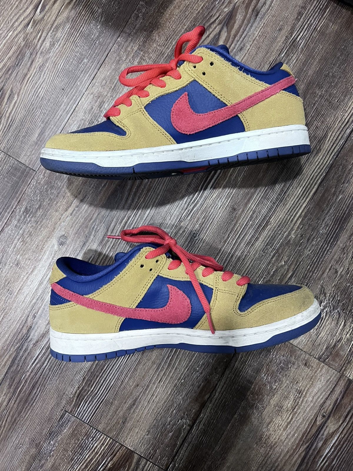 Nike Nike SB Dunk Low Size US 8 / EU 41 - 2 Thumbnail