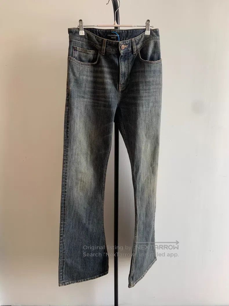 Balenciaga Balenciaga size S Mid Rise Casual Flare Jeans Size US 27 - 1 Thumbnail
