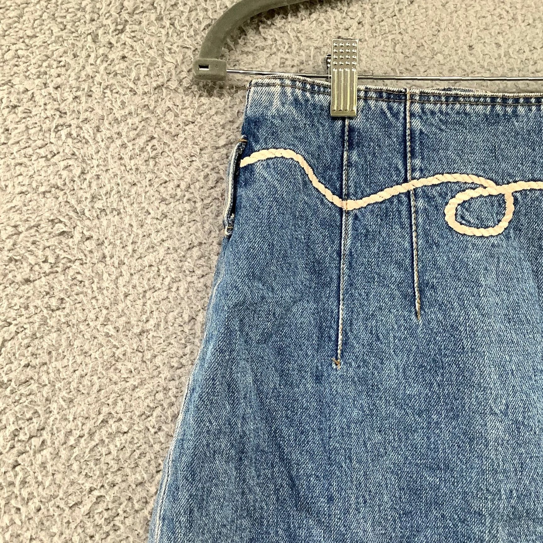 Denime VINTAGE Dagmar Ertinger Jean Pencil Skirt Size 27 or 4 Tassel Embroidered Denim Shirt? Size 27" / US 4 / IT 40 - 5 Thumbnail