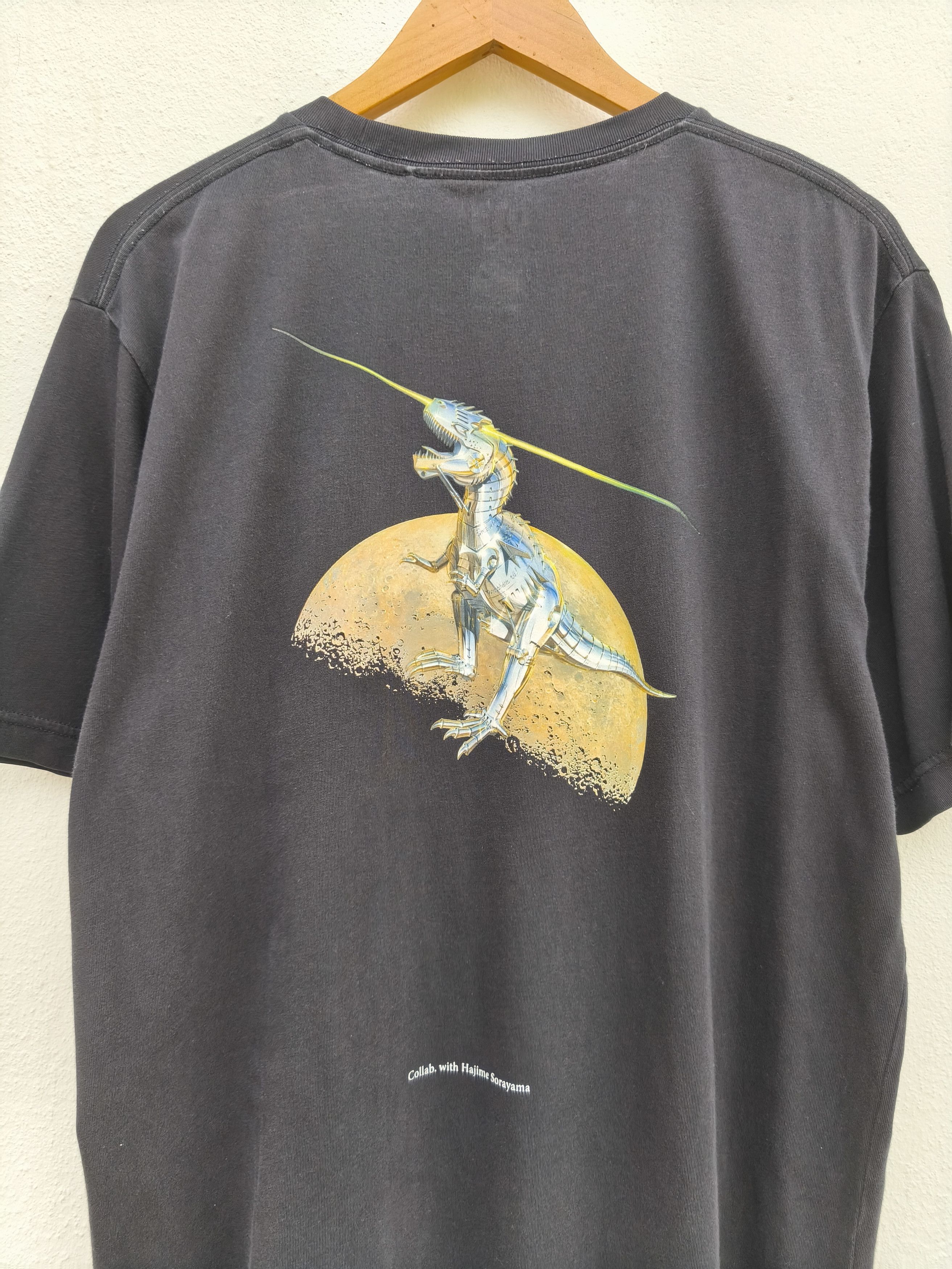 Club Sorayama × Uniqlo 🔥 Jurassic Park tees Hajime Sorayama tees Size US L / EU 52-54 / 3 - 1 Thumbnail
