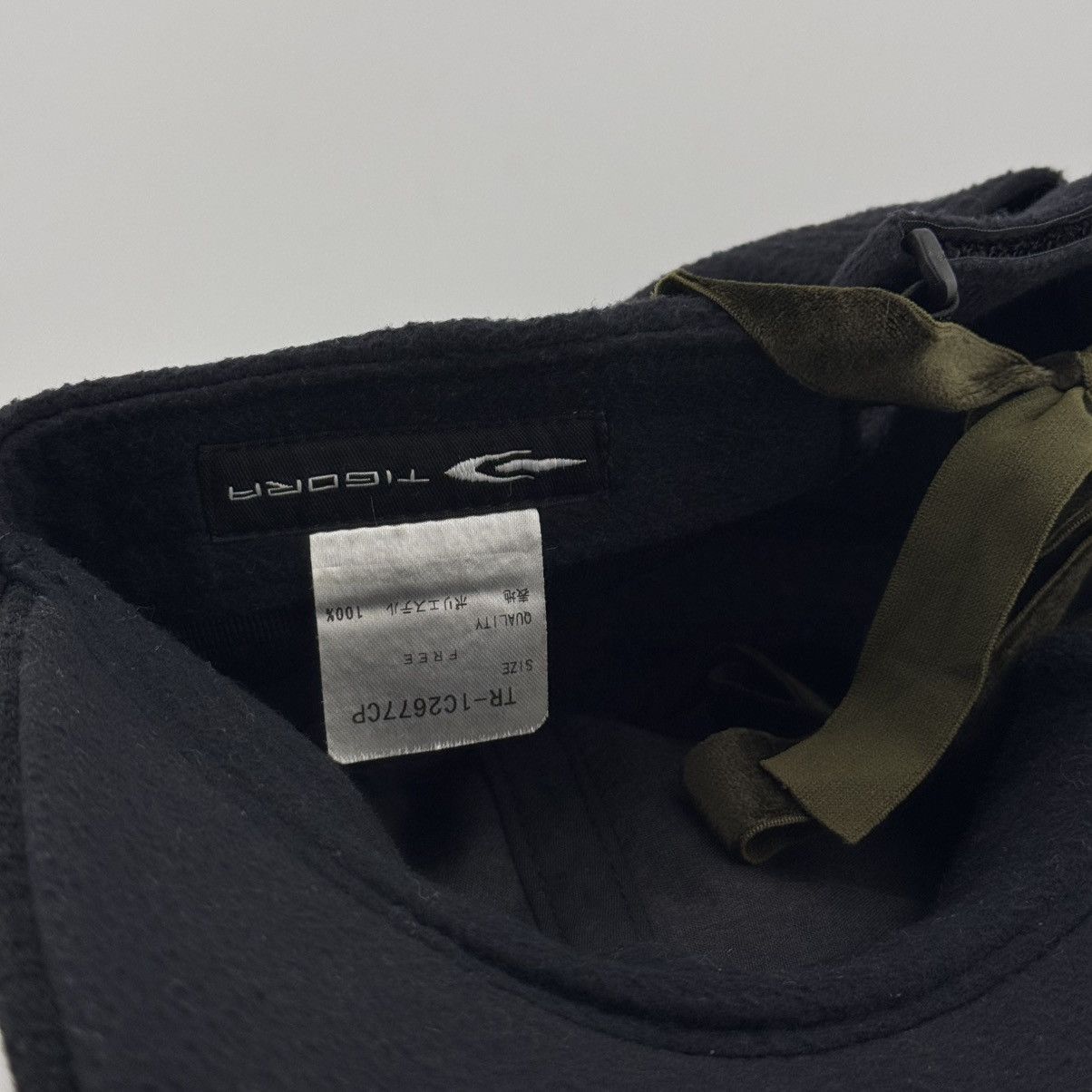Vintage Y2K Tigora Fleece Ribbed Stripe Pattern Visor hat Size ONE SIZE - 6 Thumbnail
