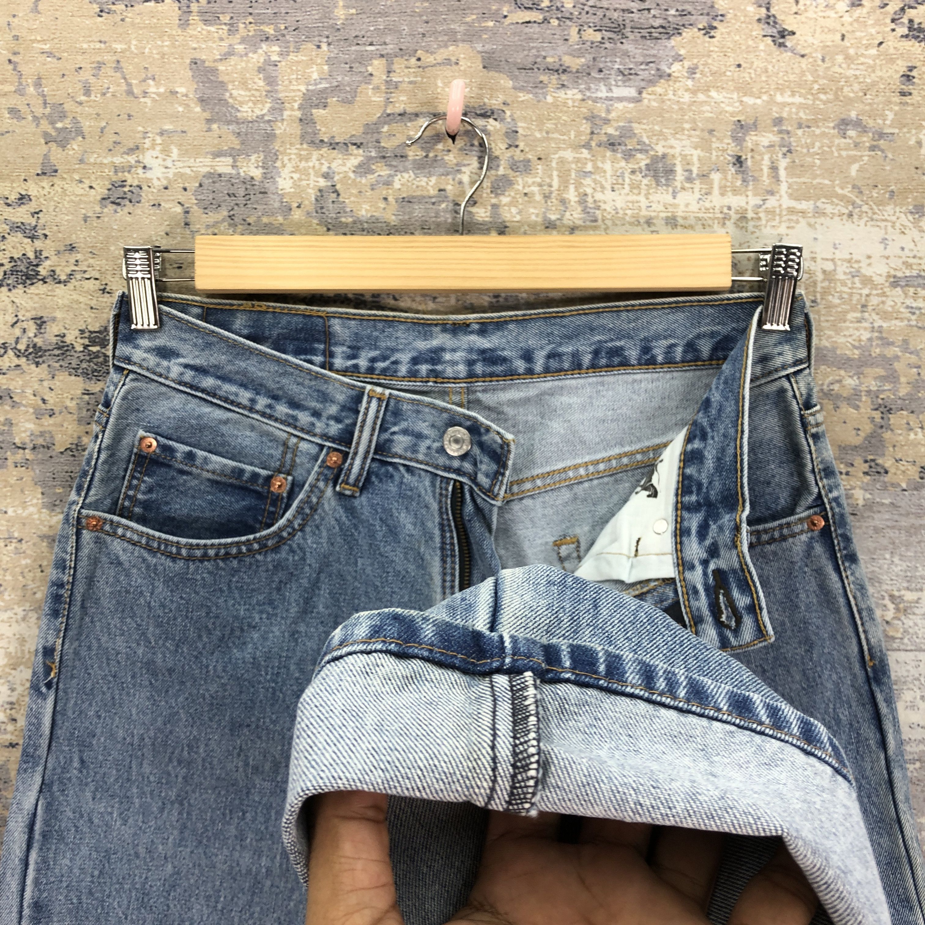 Levi's Vintage Y2K Levis 550 Stonewash Jeans Levi's SunFaded Denim Size 28" / US 6 / IT 42 - 8 Thumbnail