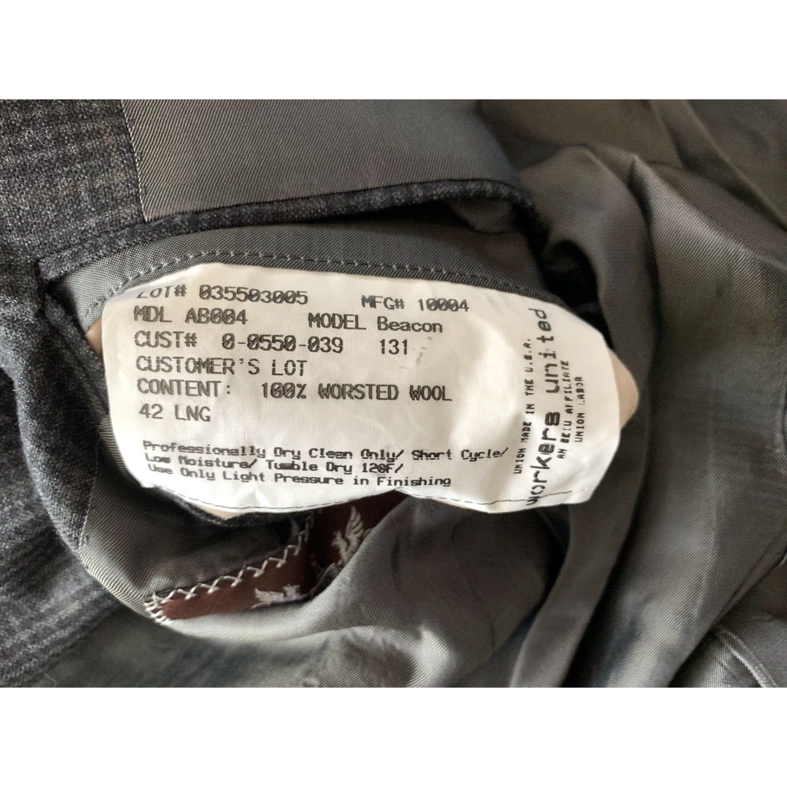Vintage Hickey Freeman Blazer Jacket Gray Plaid Wool 42L Single-Breasted Notch Lapel 2-Button Double-Vented Regular Men’s Size 42R - 6 Thumbnail