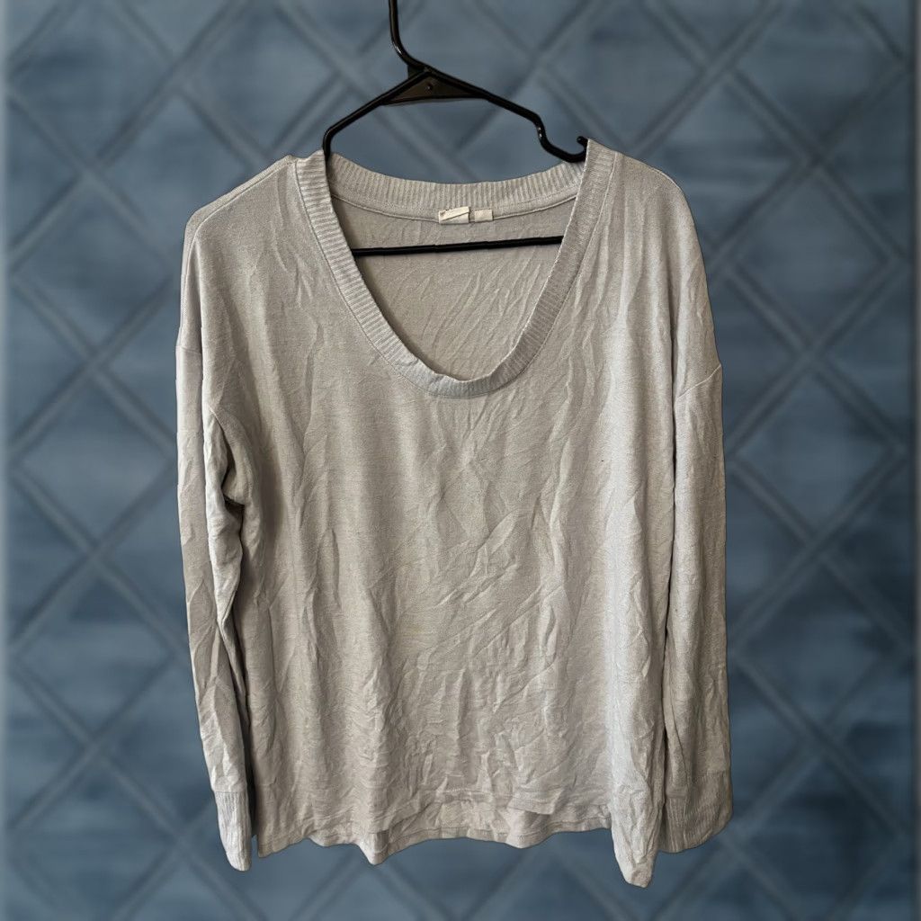 Gap Gap Soft Gray Sweater Sz S Oversized Scoop-Neck Round Hem Top Size S / US 4 / IT 40 - 1 Thumbnail