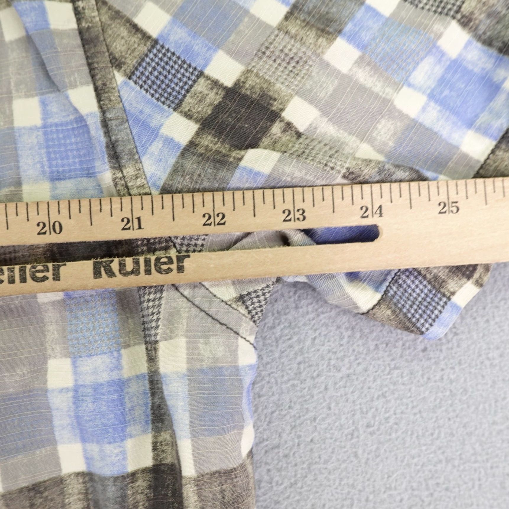 Tommy Bahama TOMMY BAHAMA Shirt Mens Large Blue Gray Plaid Silk Blend Camp Short Sleeve Tropical Beach Casual Button-Up Size US L / EU 52-54 / 3 - 6 Thumbnail