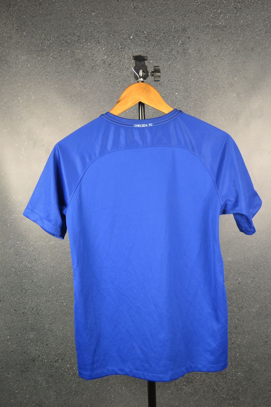 Chelsea Soccer × Nike Chelsea London 2018 Home Football Shirt Nike Soccer Jersey Size US XS / EU 42 / 0 - 2 Thumbnail