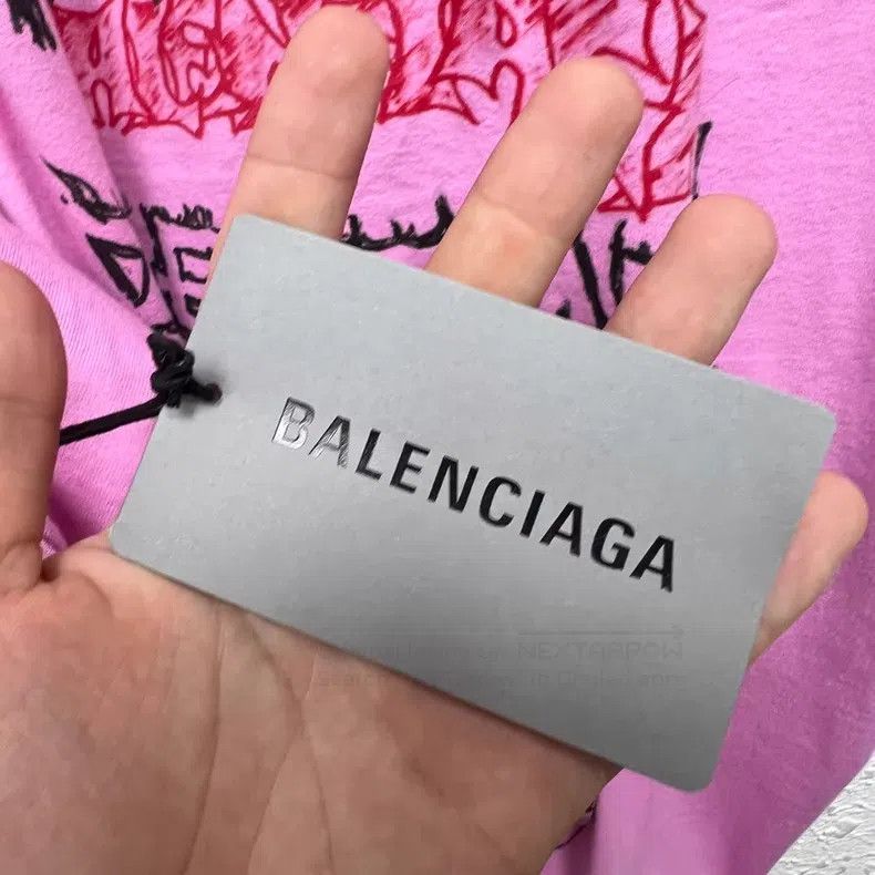 Balenciaga Balenciaga Dragon Year Limited Graffiti Logo Pink Short Sl Size US XS / EU 42 / 0 - 7 Thumbnail