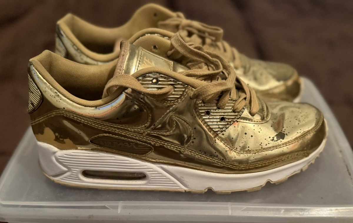 Nike Nike Air Max 90 Metallic Liquid Gold Size US 10 / EU 43 - 2 Thumbnail
