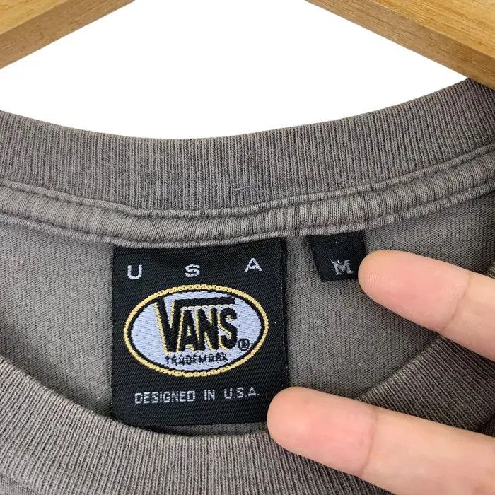 Vans Vintage VANS SKATEBOARD PRODUCTS Thrashed Distress Tee Shirt Size US M / EU 48-50 / 2 - 4 Thumbnail