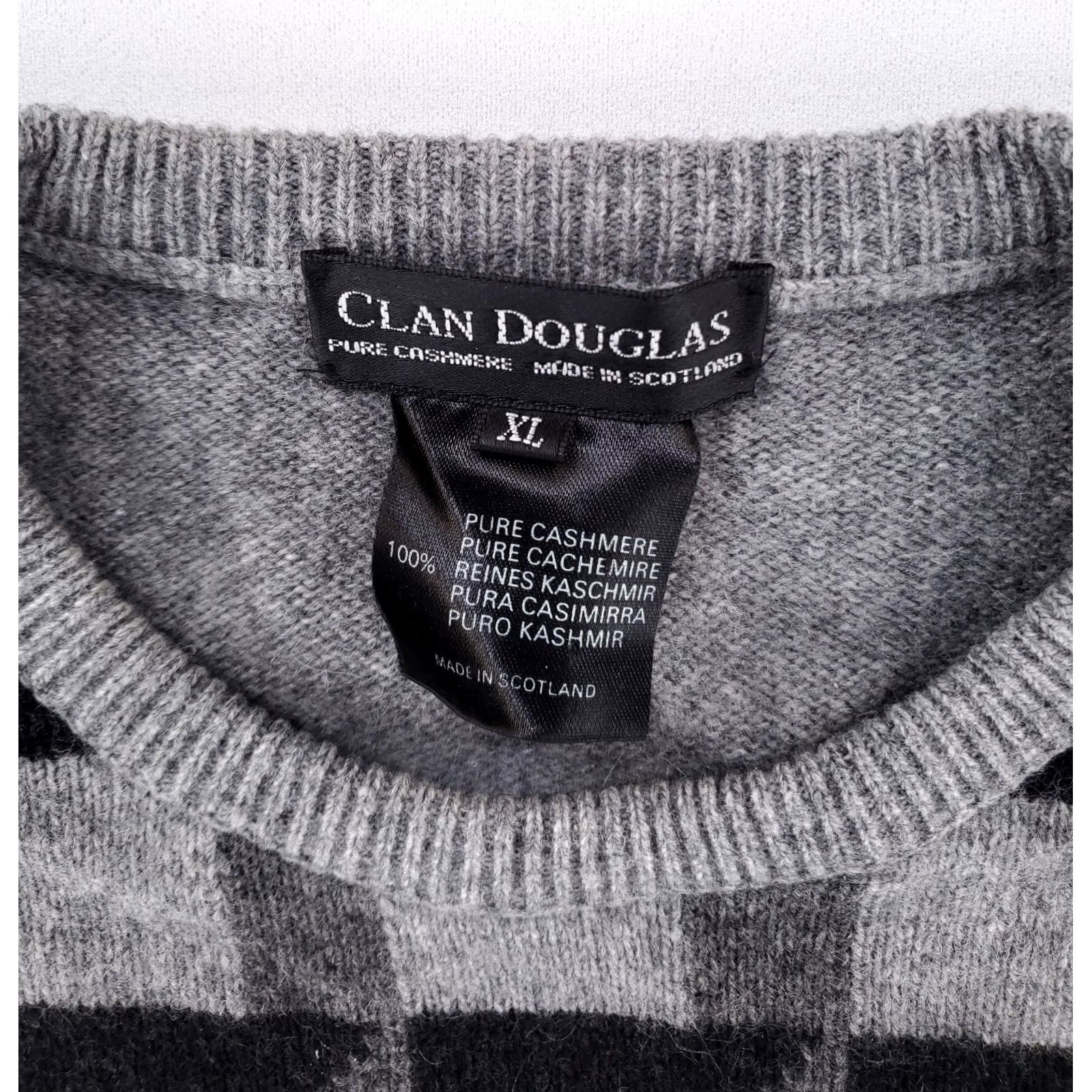 Vintage Clan Douglas Cashmere Sweater Grey Black Geometric Long Sleeve Mens XL Pullover Men Size US XL / EU 56 / 4 - 2 Thumbnail