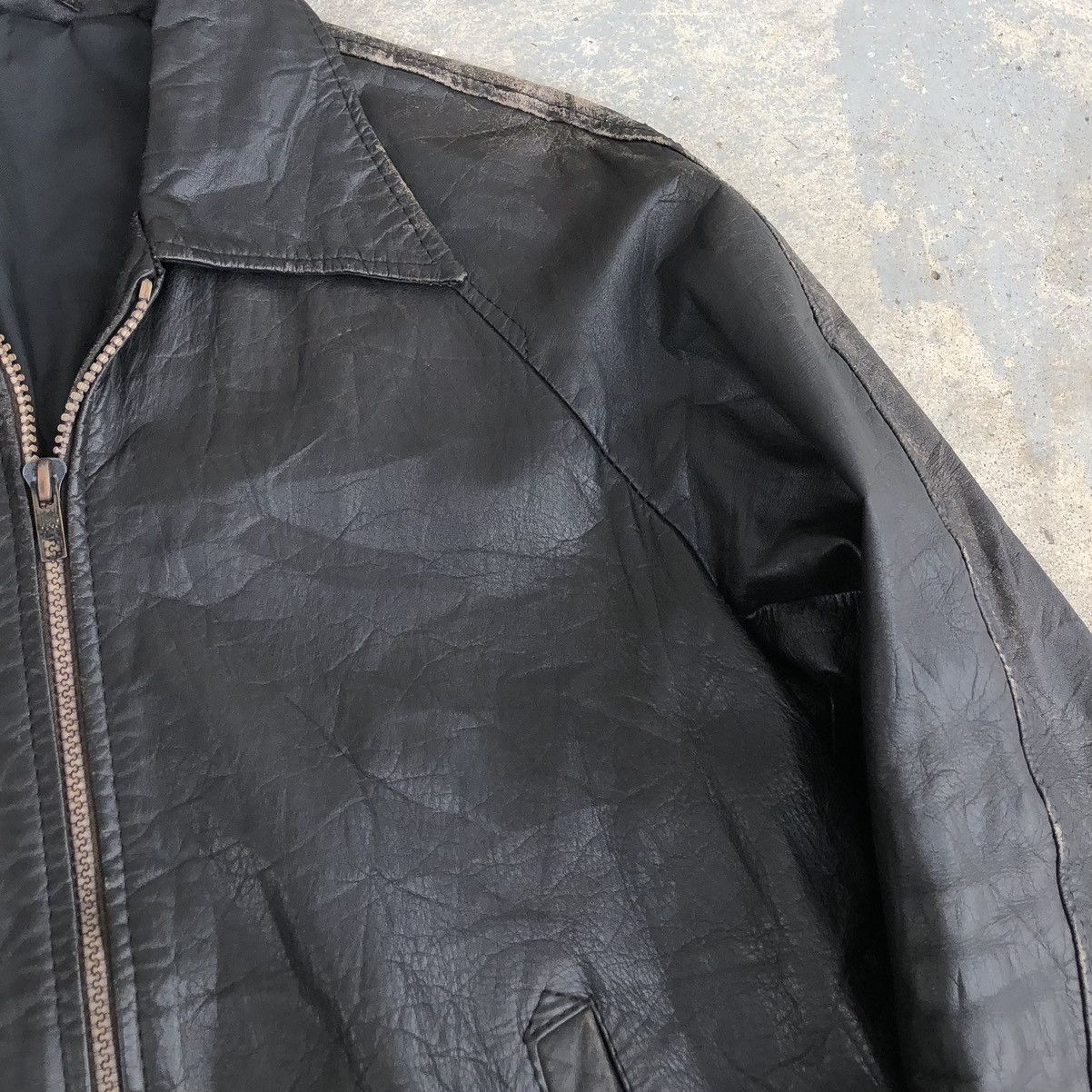 Vintage Vintage Sun Faded Cow Leather Bomber Jacket Size US S / EU 44-46 / 1 - 3 Thumbnail