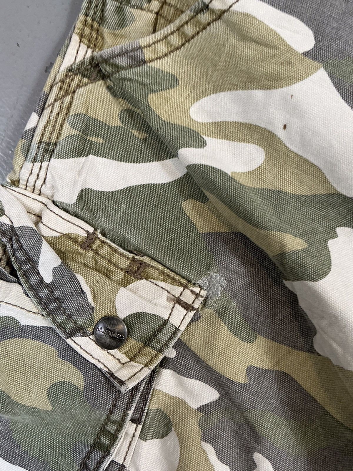 Carhartt × Vintage Rare vintage Carhartt camo cargo short Size US 32 / EU 48 - 10 Thumbnail