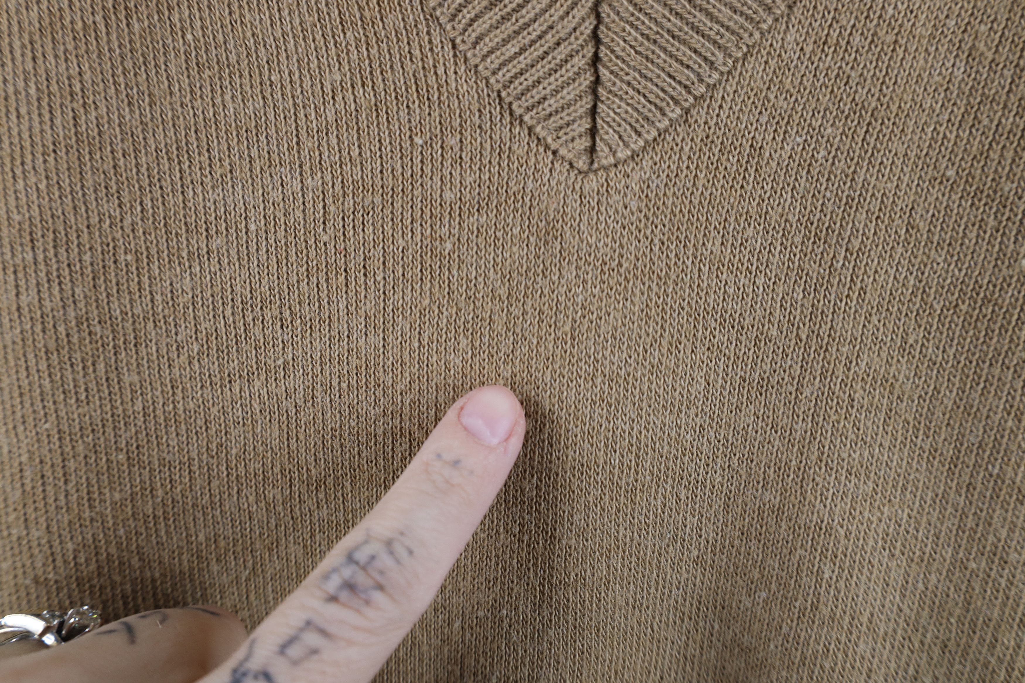 Vintage Vintage 70s Streetwear Blank Knit V-Neck Sweater Beige USA Size US S / EU 44-46 / 1 - 5 Thumbnail