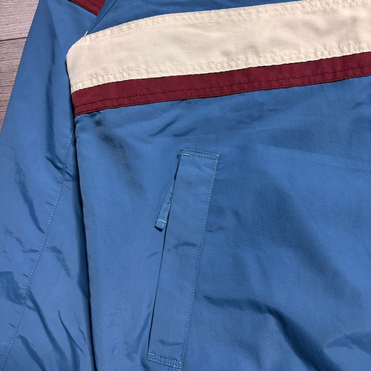 Avirex Avirex USA coloured embroidered windbreaker Size US L / EU 52-54 / 3 - 4 Thumbnail