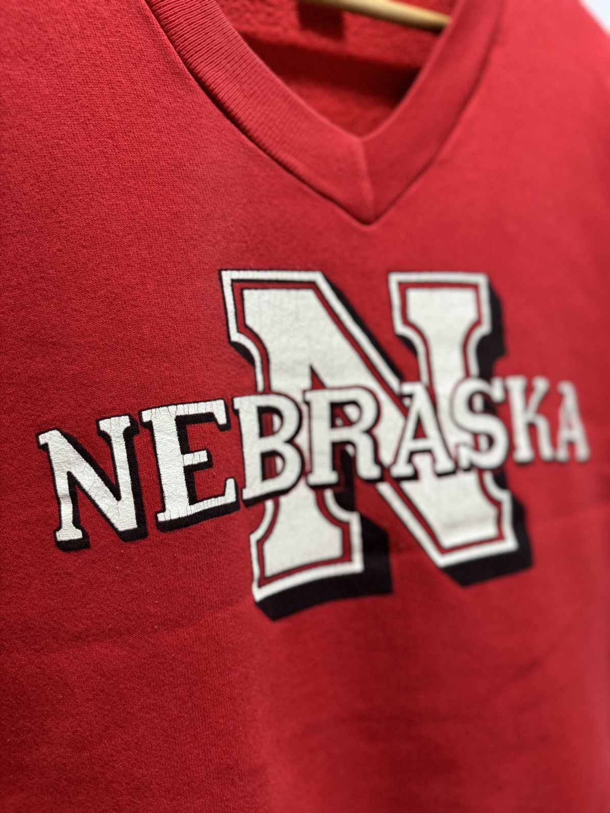 Russell Athletic × Vintage VINTAGE 90s NEBRASKA VNECK SWEATSHIRT Size US S / EU 44-46 / 1 - 5 Thumbnail