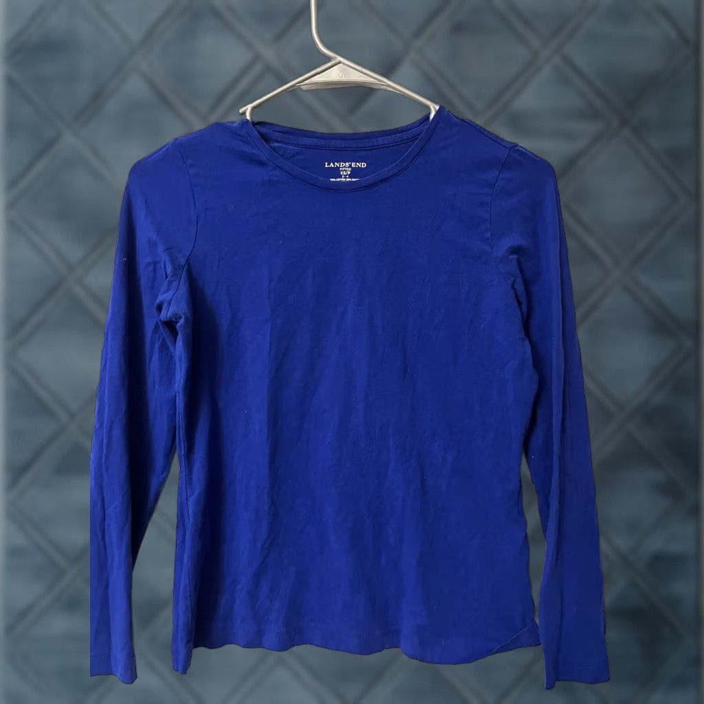 Lands' End Lands' End Women's XS Blue Solid Round Neck T Shirt Long Sleeve Cotton Knit Top Shirt Regular Size XS Womens (Adult) Size XS / US 0-2 / IT 36-38 - 1 Thumbnail