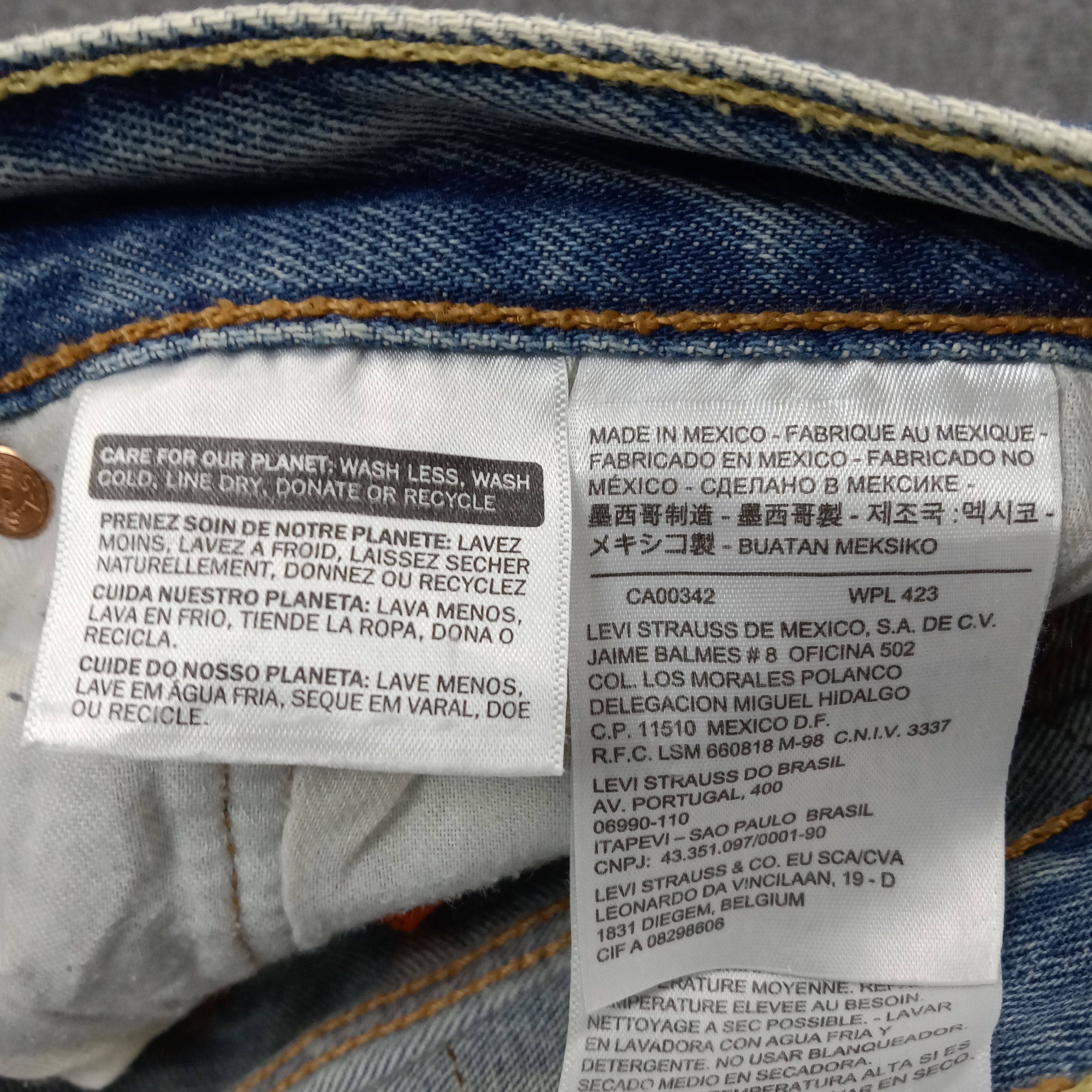 Levi's Levi's 501 American Distressed Style Denim Jeans c235n35 Size US 32 / EU 48 - 14 Thumbnail