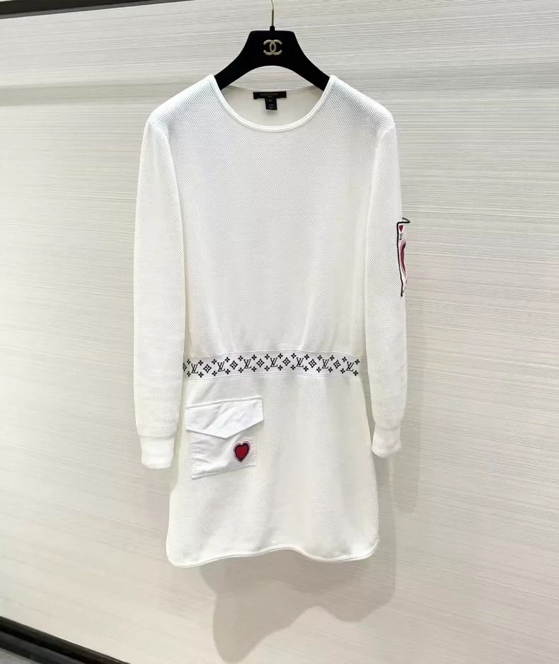 Louis Vuitton Louis Vuitton White logo knit dress Size XS / US 0-2 / IT 36-38 - 1 Thumbnail
