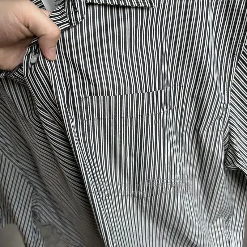 AMI AMI Black Striped Short Sleeve Shirt for Men . Size US S / EU 44-46 / 1 - 2 Thumbnail