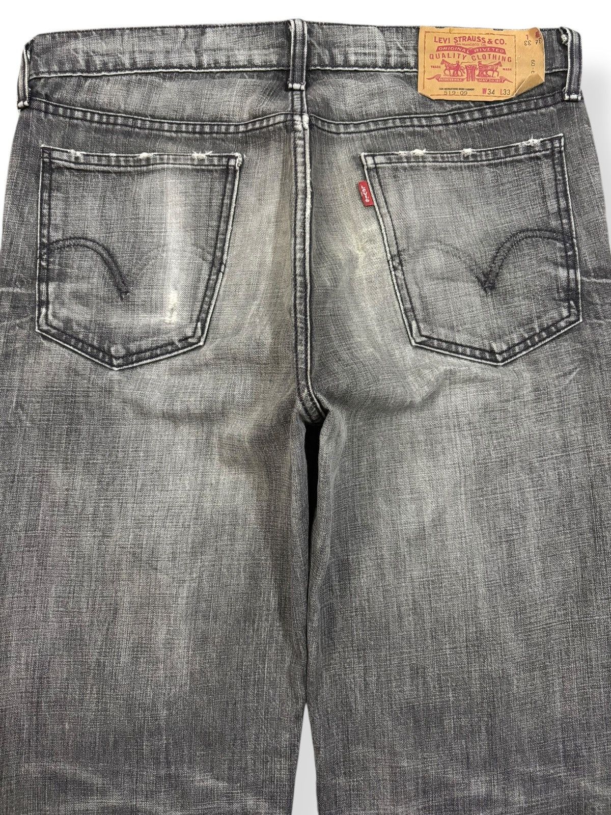 Levi's Vintage 2000s Levis 519-09 Faded Whiskers Distressed Jeans Size US 34 / EU 50 - 10 Thumbnail