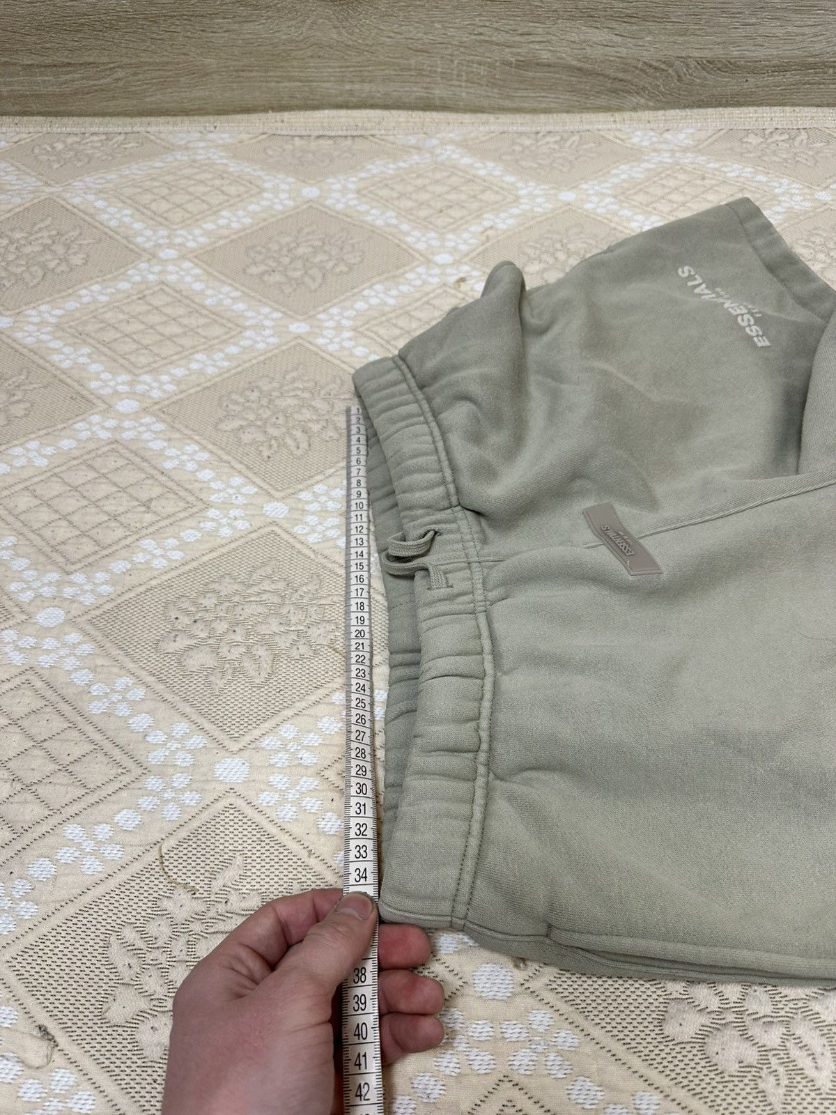 Fear of God 🔥 Fear Of God Essentials Sweat Shorts Pants Logo Wide Green Size US 30 / EU 46 - 5 Thumbnail