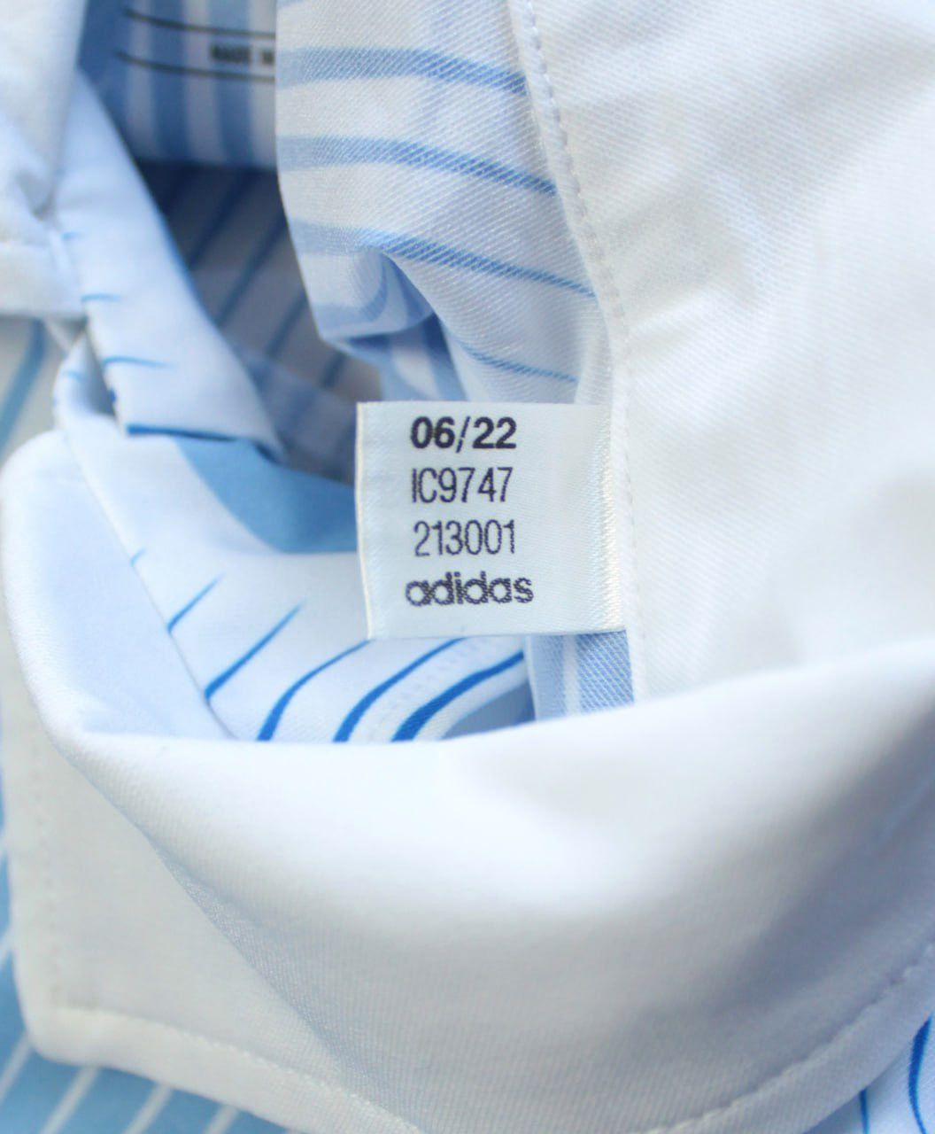 Adidas 🔥 2022 2023 Adidas Spain Icon Button Up Shirt Jersey Soccer Size US XL / EU 56 / 4 - 4 Thumbnail