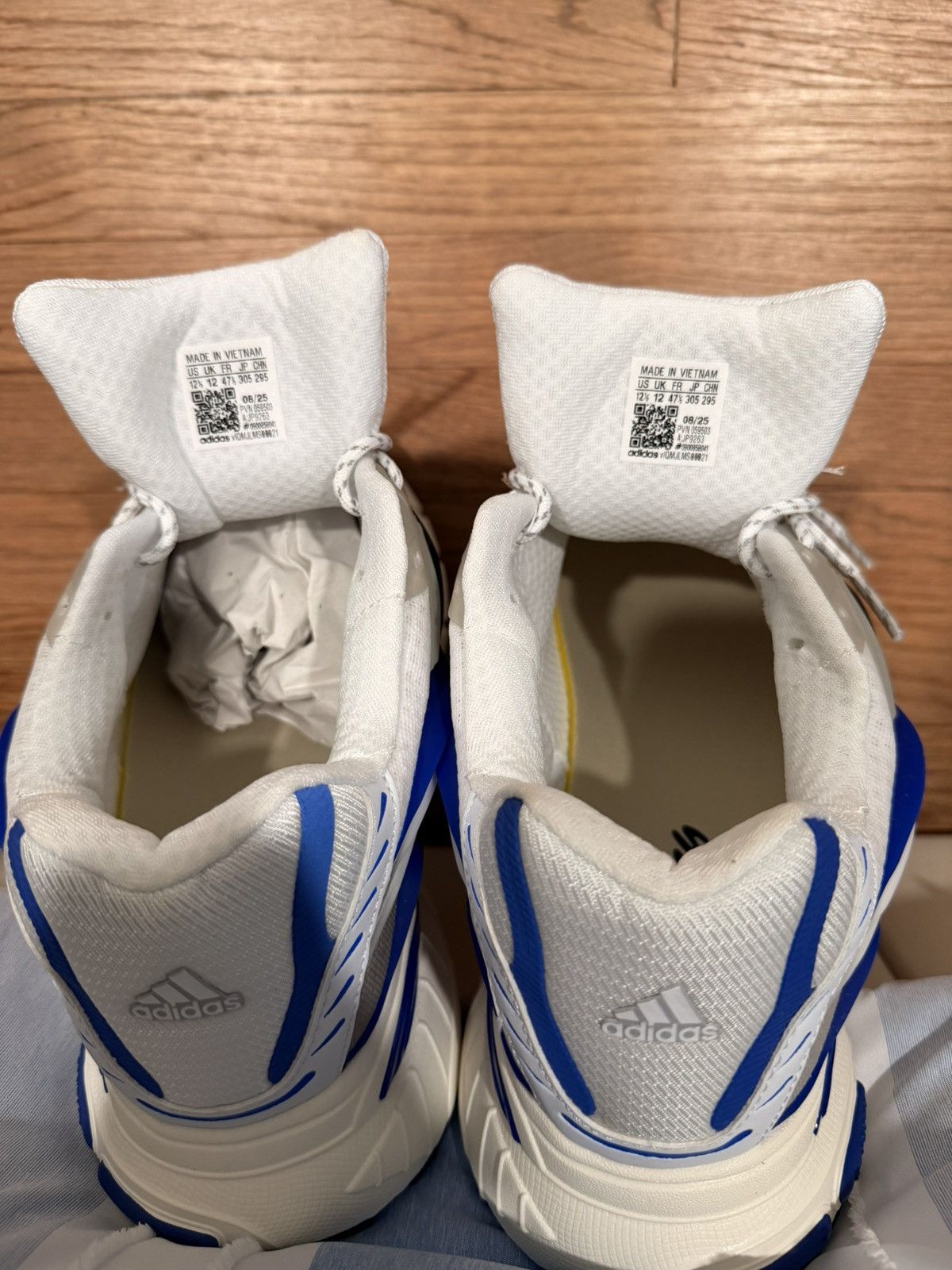 Pharrell Adidas adistar Jellyfish 'Royal blue' Size US 12 / EU 45 - 9 Thumbnail