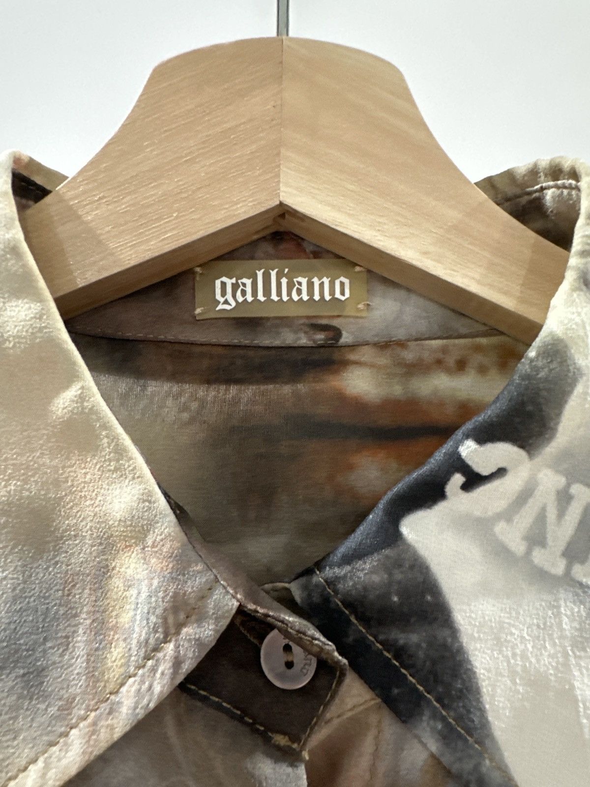 John Galliano John Galliano Iconic Graphic Blouse Size M / US 6-8 / IT 42-44 - 7 Thumbnail