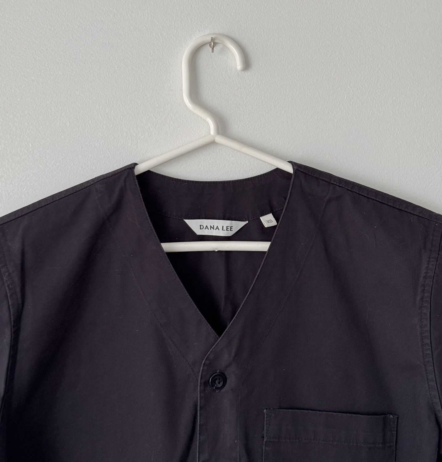 Dana Lee Dana Lee Black Buttoned T-Shirt XS Size US XS / EU 42 / 0 - 3 Thumbnail