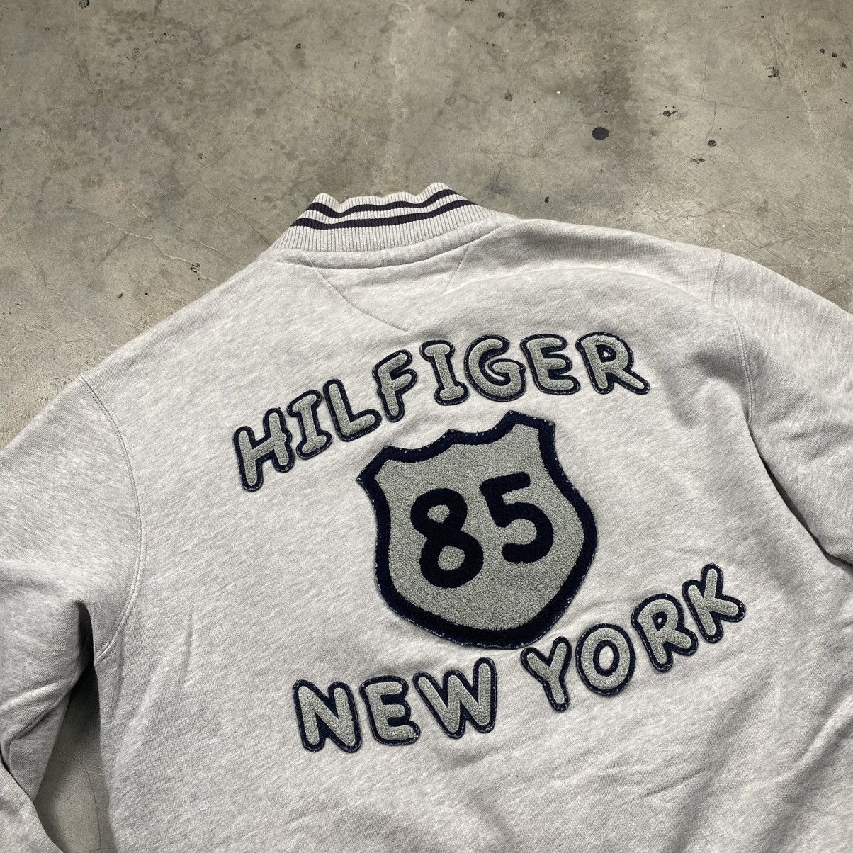 Tommy Hilfiger Rare y2k Tommy Hilfiger Varsity Sweater Jacket Size US L / EU 52-54 / 3 - 3 Thumbnail