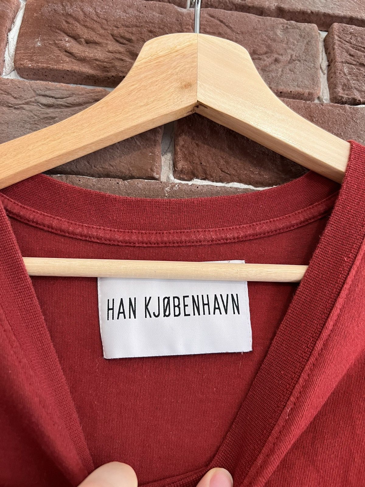 Han Kjobenhavn Rare Han Kjobenhavn Embroided Logo Hype Streetwear Large Red Size US L / EU 52-54 / 3 - 6 Thumbnail