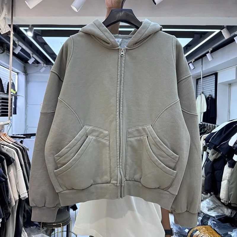 Japanese Brand Zippered Fleece Hoodie Rare Design Pocket Size US M / EU 48-50 / 2 - 1 Thumbnail