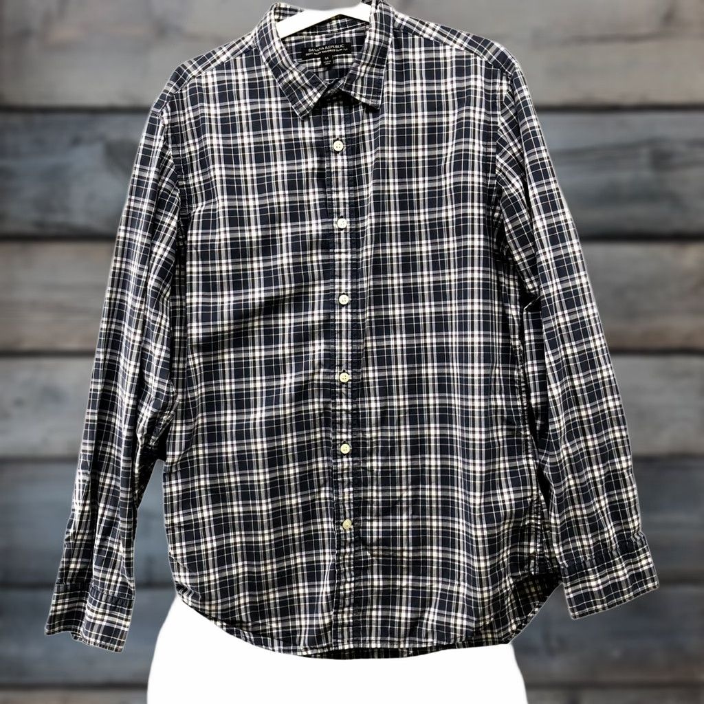 Banana Republic Banana Republic Shirt Mens M Slim Fit Navy Blue White Plaid Button-Up Long Sleeve Shirt Size US M / EU 48-50 / 2 - 1 Thumbnail