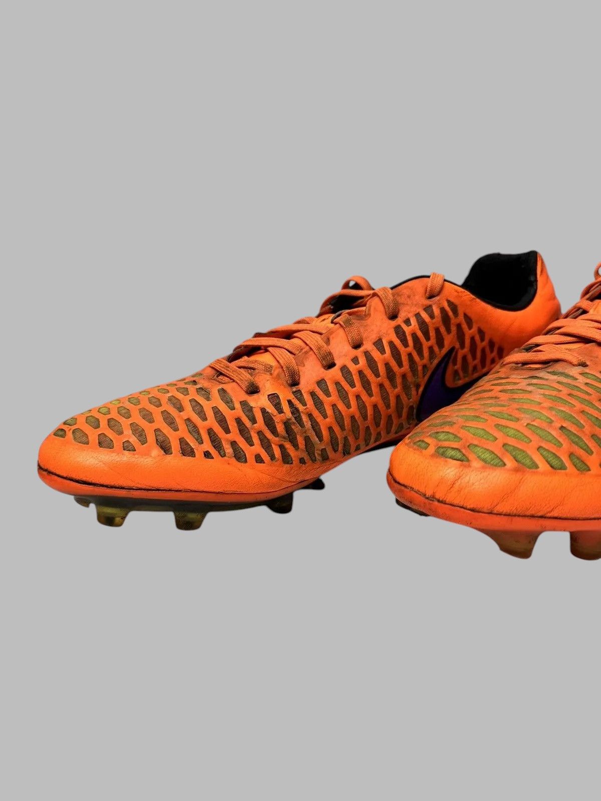 Nike ACG Boots Nike Orange Low Top Sneakers Streetwear Runner Size US 12.5 / EU 45-46 - 8 Thumbnail