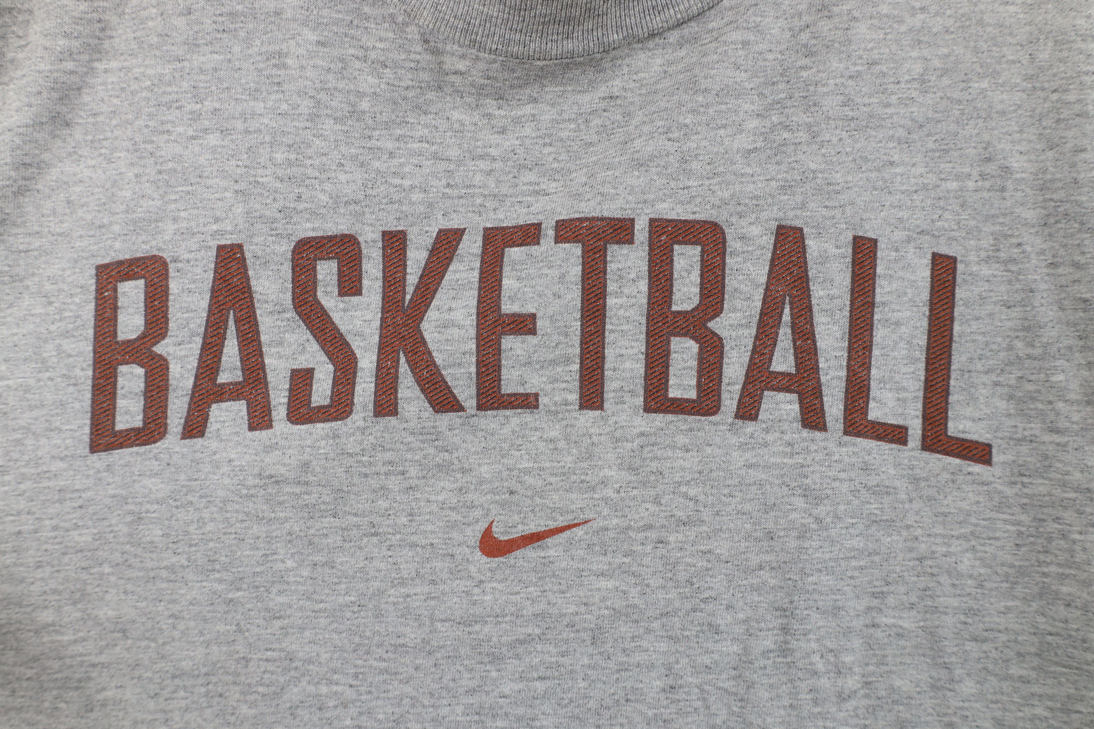 Nike Vintage Y2K Nike Basketball Scott Center Swoosh T-Shirt Gray Size US M / EU 48-50 / 2 - 4 Thumbnail