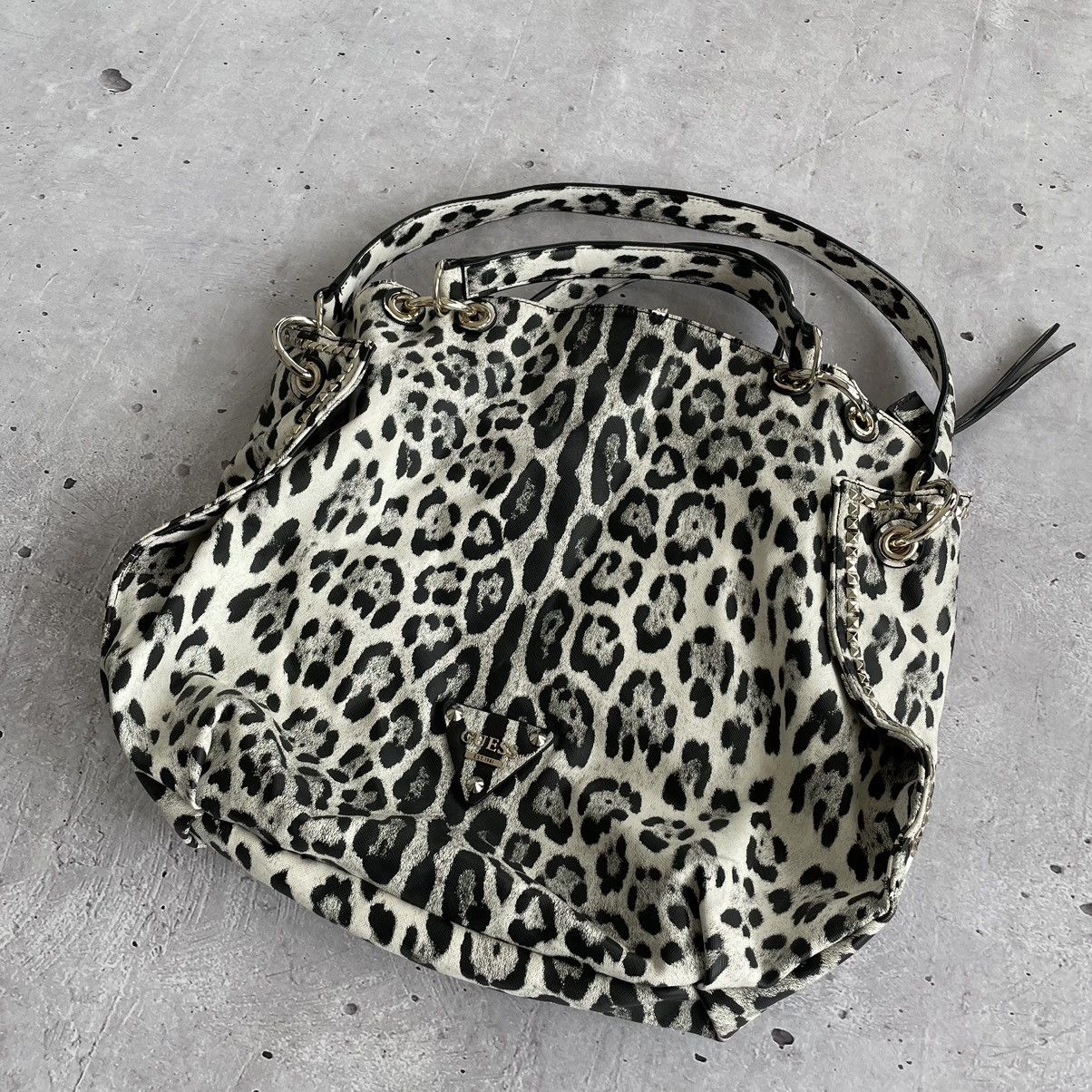 Guess × Vintage Vintage vegan Guess handl bag color leopard y2k 