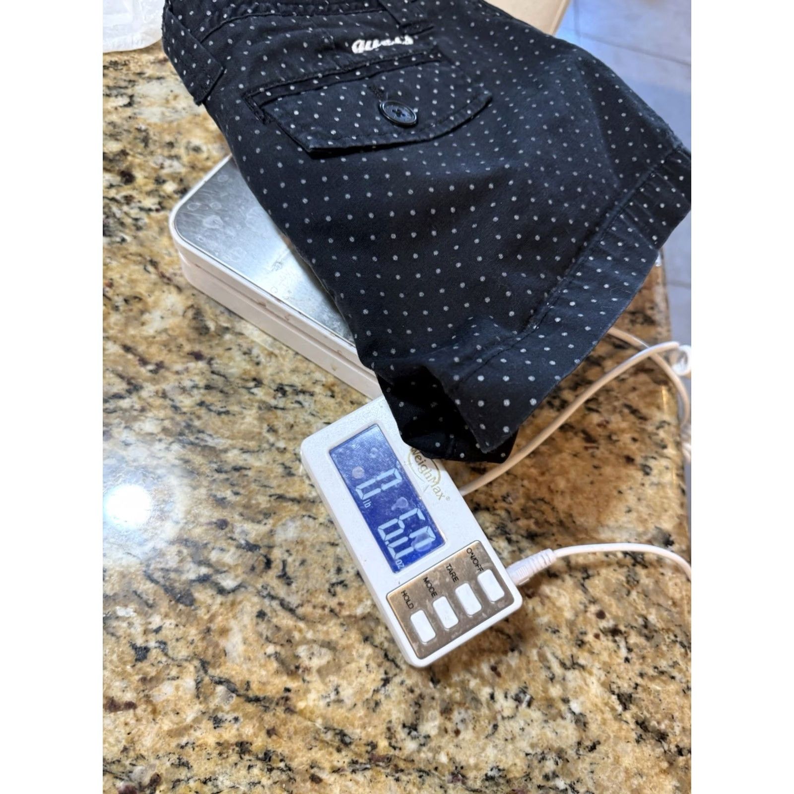 Guess VINTAGE Guess Jeans Women’s Shorts Polka Dot Low Rise 24 Black White Y2K 2000s Womens Size 42" / US 20 - 7 Thumbnail