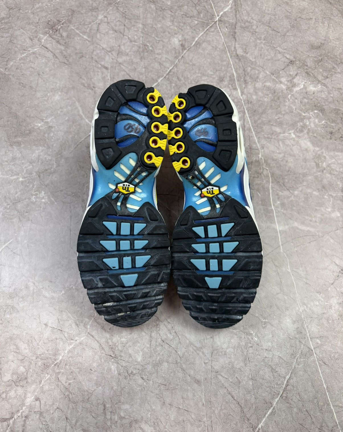 Nike Nike Air Max Plus TN "White Blue Gradient" / Yellow Swoosh Size US 11 / EU 44 - 12 Thumbnail