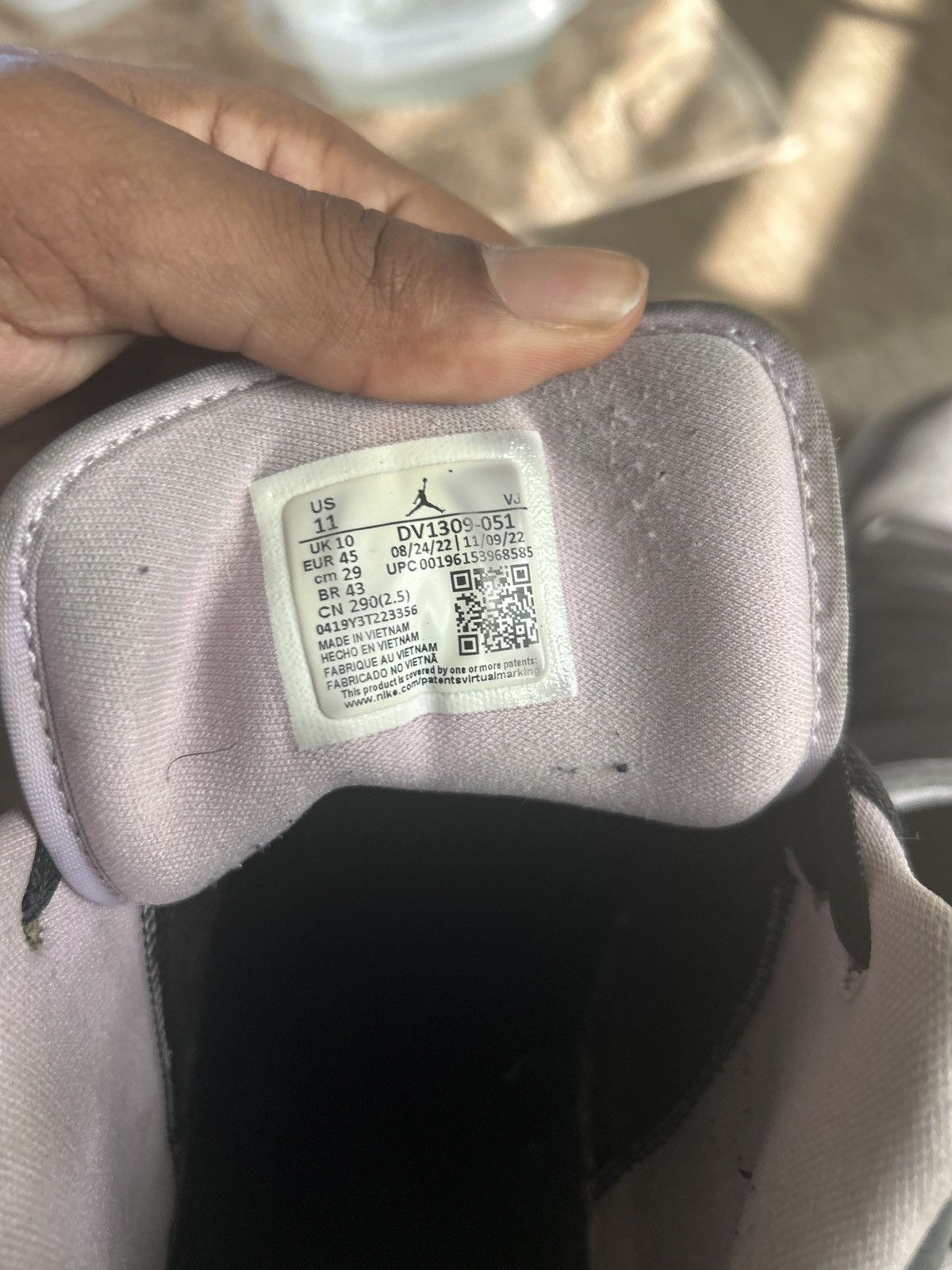 Jordan Brand BLACK & PURPLE Air jordan 1’s Size US 11 / EU 44 - 2 Thumbnail