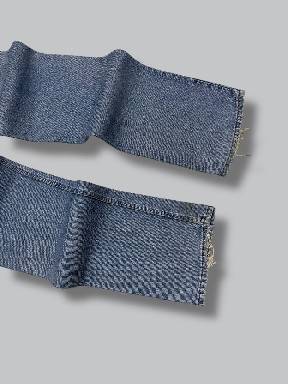 Levi's Vintage Clothing Vintage 1990s Designer Levis 501 Classic Blue Dirt Denim Size US 29 - 12 Thumbnail
