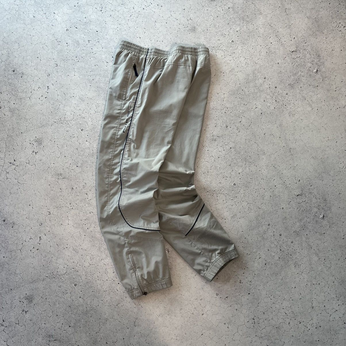 Nike Nike Track Swoosh Pants Vintage Nylon Joggers Streetwear Size US 30 / EU 46 - 1 Thumbnail