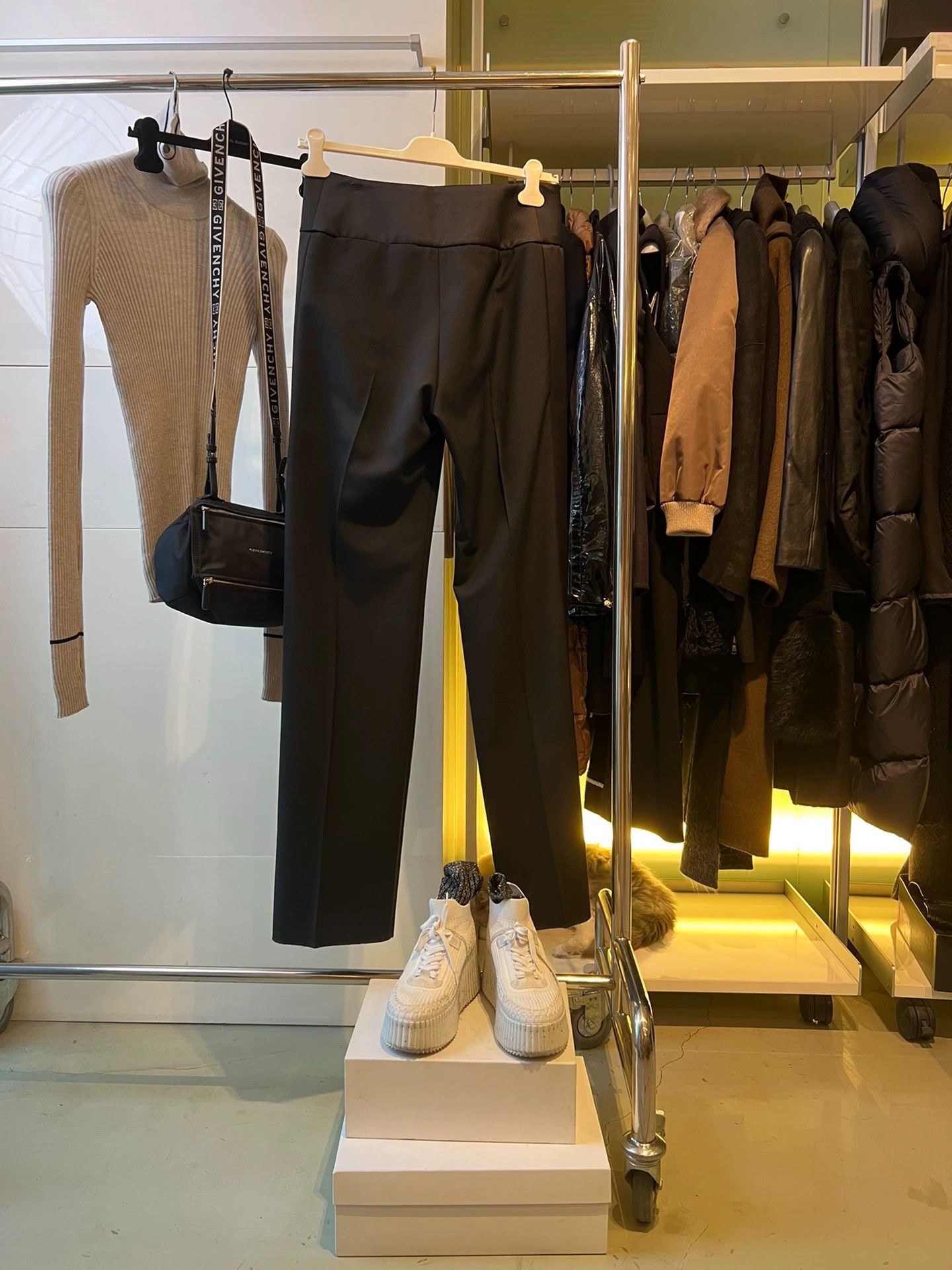 Balenciaga Balenciaga Wool Blend Satin Panel Trousers 36 New Size 25" / US 0 / IT 36 - 3 Thumbnail