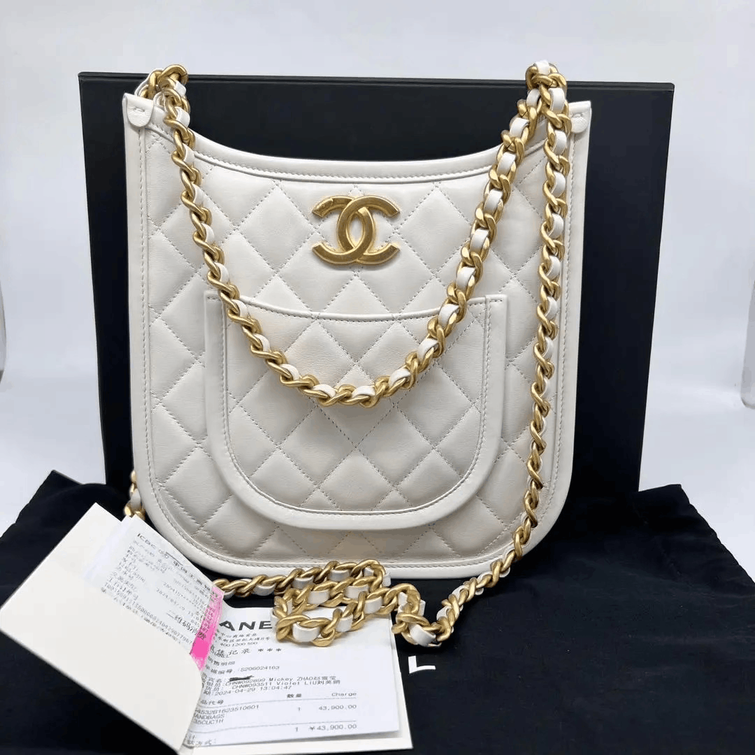 Chanel Pre-loved Bag Very good condition Size ONE SIZE - 1 Thumbnail
