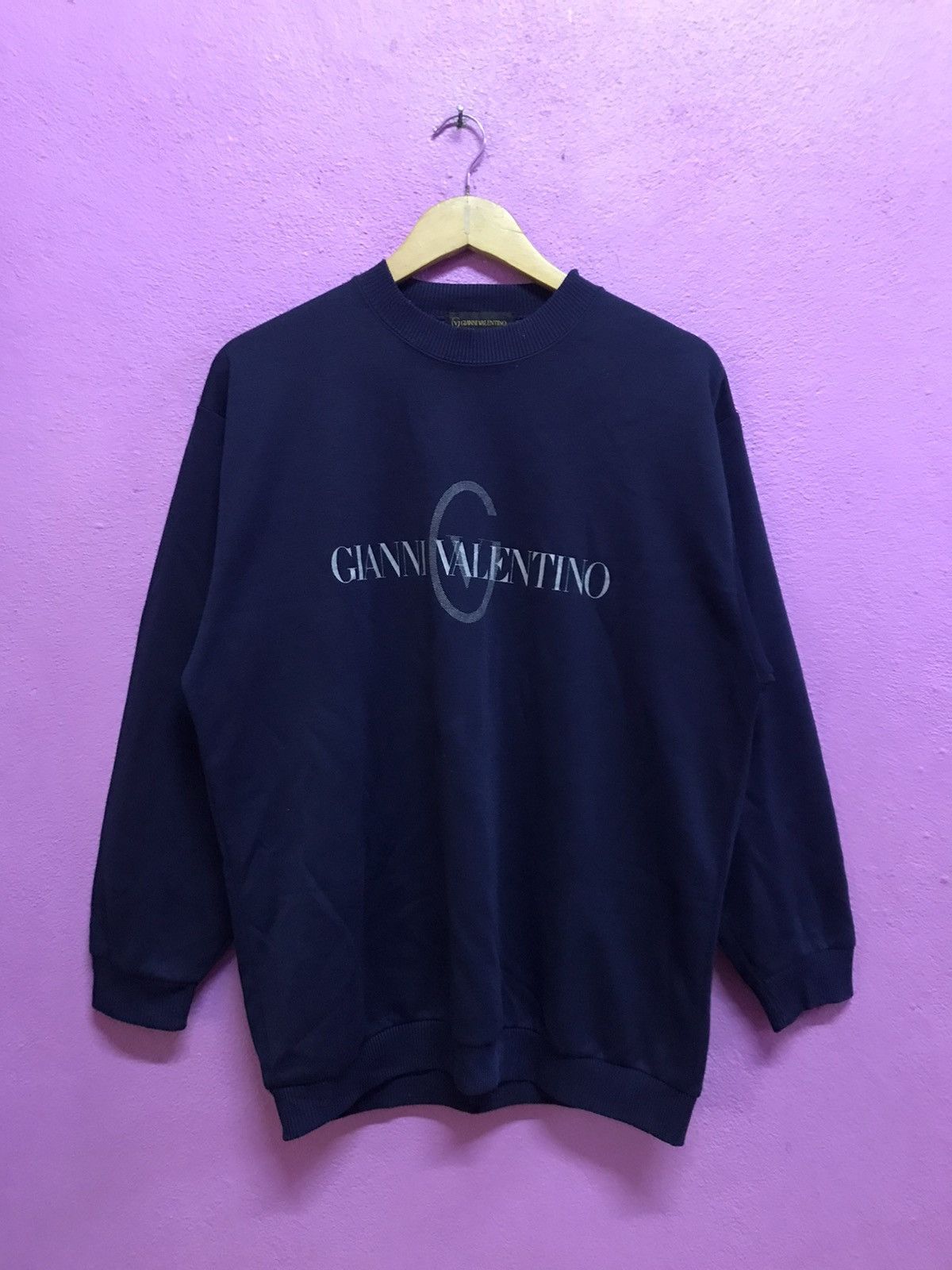 Gianni Valentino Vintage Gianni Valentino Italy Sweatshirts Size L Size US L / EU 52-54 / 3 - 1 Thumbnail