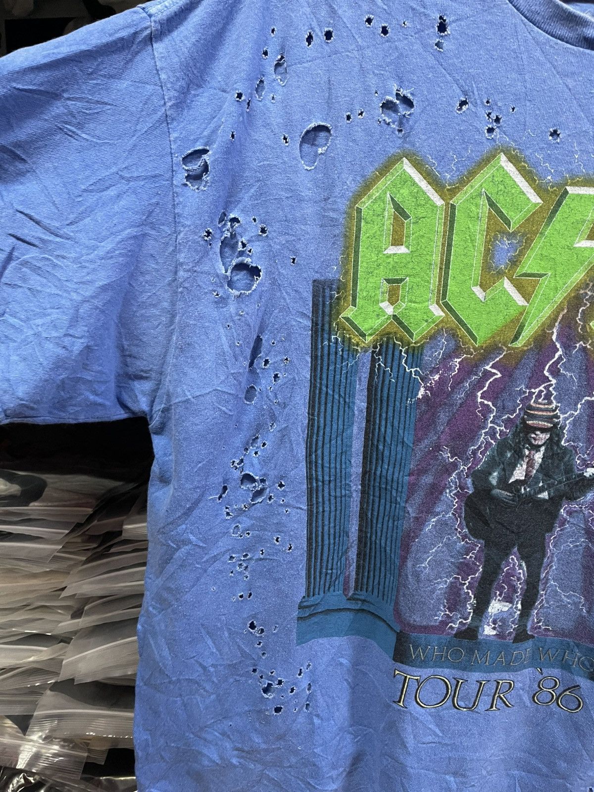 Band Tees AC/DC Distressed Tour Tee🔥🔥🔥 Size US XXL / EU 58 / 5 - 8 Thumbnail
